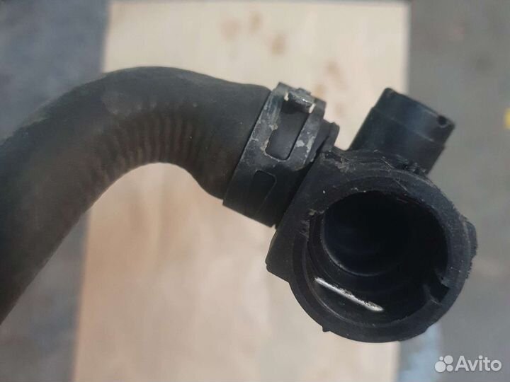 Шланг патрубок охлаждения радиатора верхний