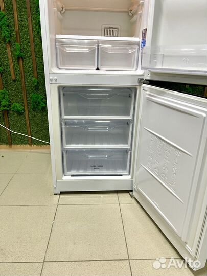 Холодильник indesit no frost