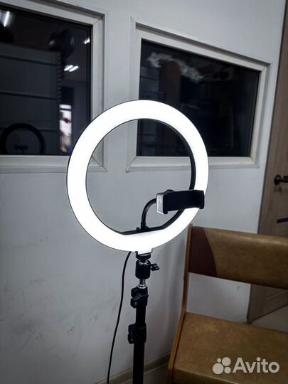 Кольцевая лампа со штативом 26 см