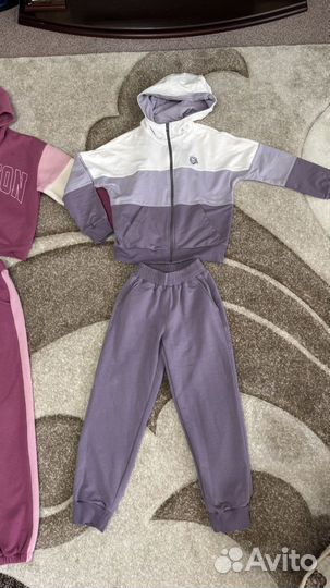 Спортивный костюм на девочку 134-140