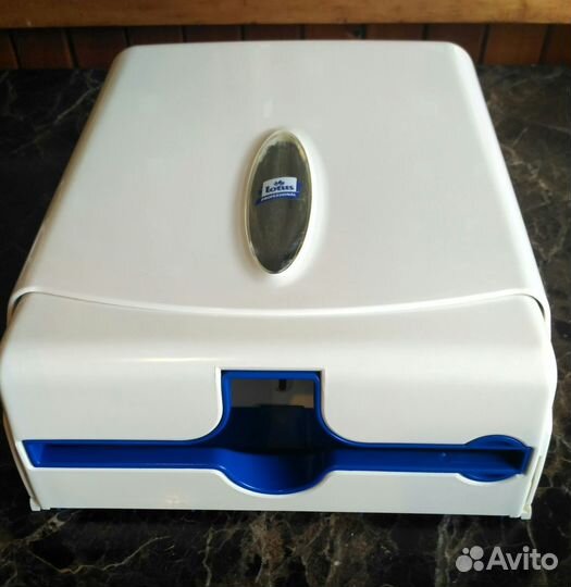 Диспенсер Lotus Marathon для лист.бум.пол