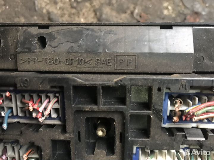 Блок предохранителей Ниссан Цефиро А32 Cefiro A32