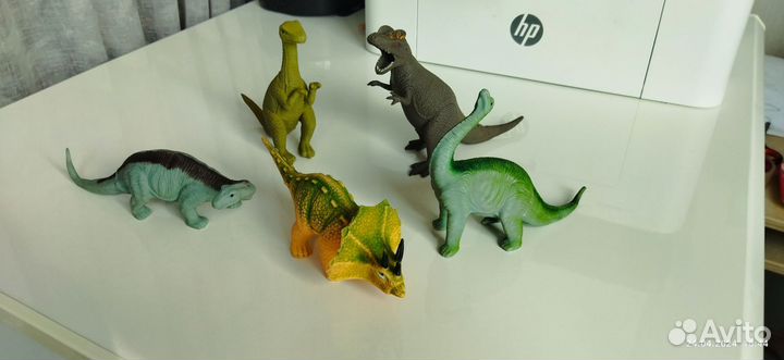 Фигурки динозавров юрского периода игрушки