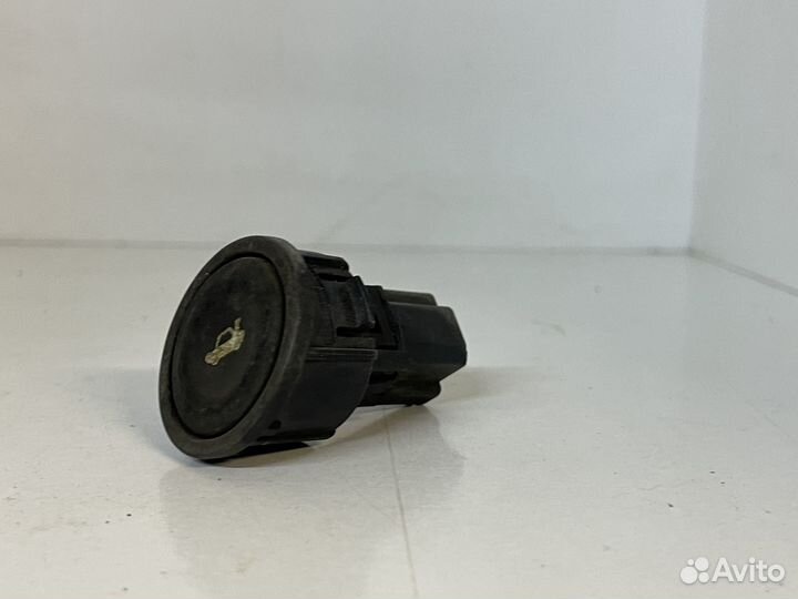 Кнопка открывания багажника Ford Fusion Фьюжн