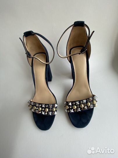 Босоножки вечерние 36 abricot на выпускной