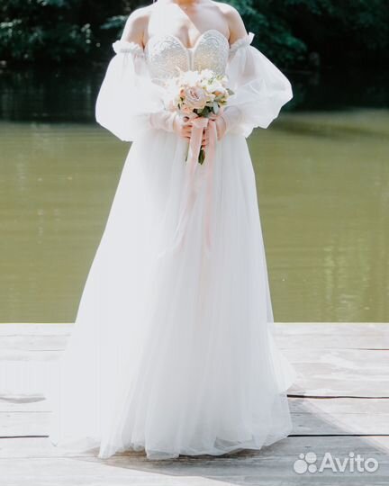 Свадебное платье