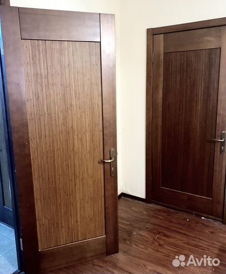 Дверь межкомнатная из массива дерева