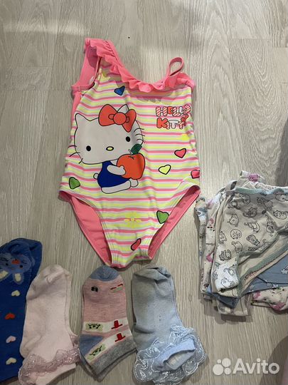 Одежда для девочки пакетом 104-110
