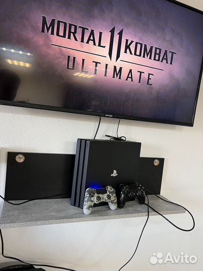 Sony Playstation 4 pro (1TB)