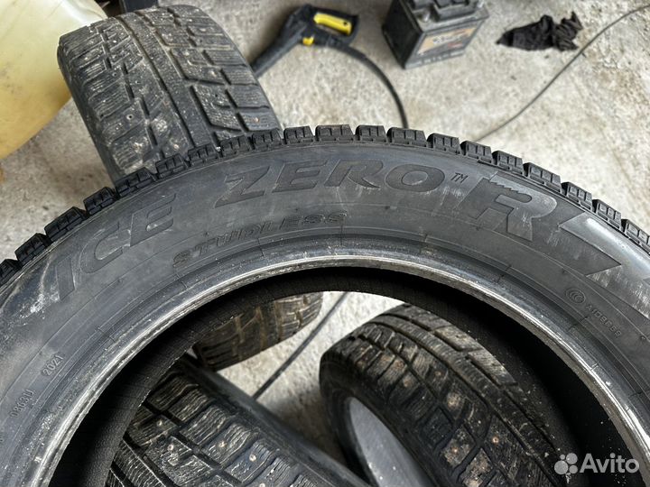 Pirelli Ice Zero FR 235/55 R19