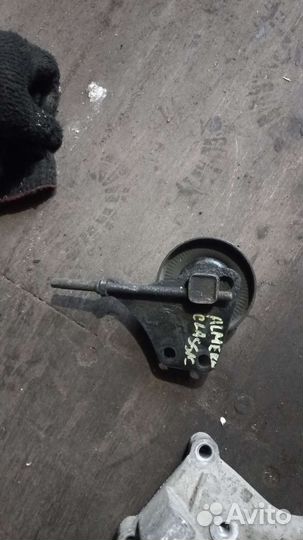 Натяжитель с роликом Nissan Almera Classic