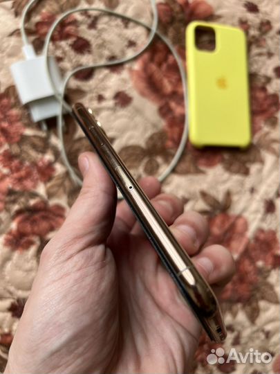 iPhone 11 Pro, 64 ГБ