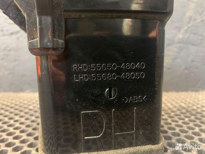 Дефлектор воздушный правый Lexus Rx 350