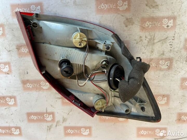 Фонарь задний правый Skoda Fabia 5J2 CGG 2010