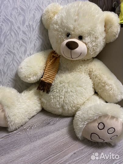 Плюшевый медведь