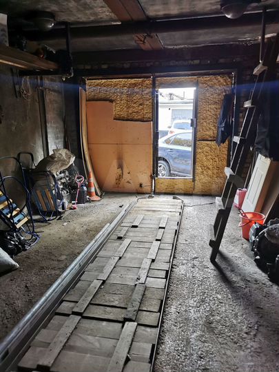 Гараж, > 30 м²