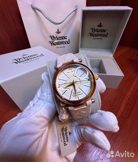 Vivienne westwood часы