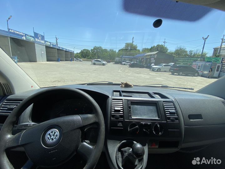 Volkswagen Transporter цельнометаллический, 2008