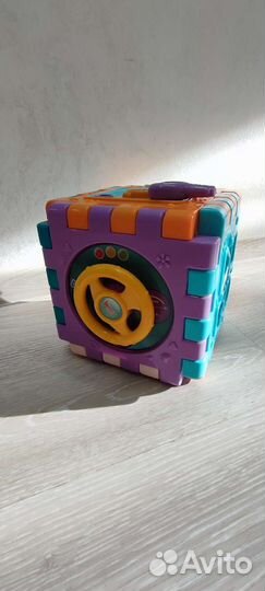 Развивающая игрушка куб