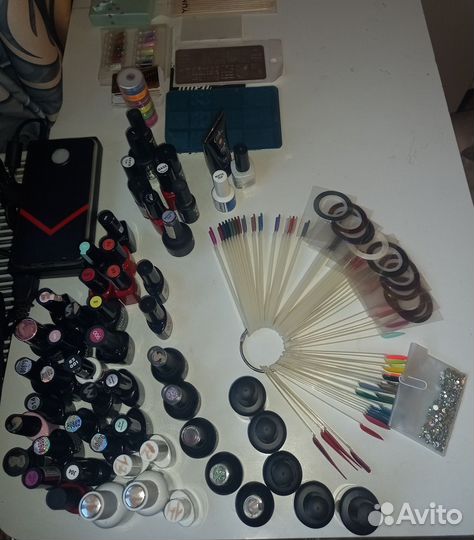 Гель лаки пакетом 42 цветных и 15 основ