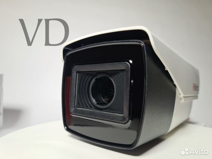 Видеокамера HiWatch DS-T506(D) (2,7-13,5mm)