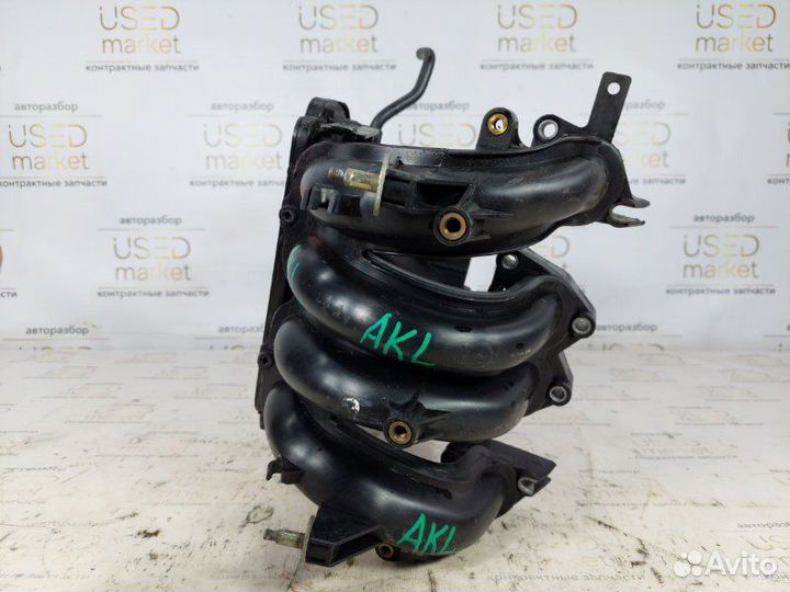 Коллектор впускной Volkswagen Golf 4 1.6 AKL 2000