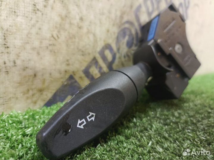 Подрулевой переключатель поворотников Ford Fusion