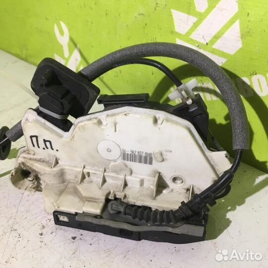 Замок двери передней правой Фольксваген Поло сед