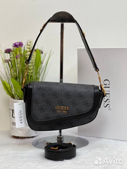 Сумочка Guess