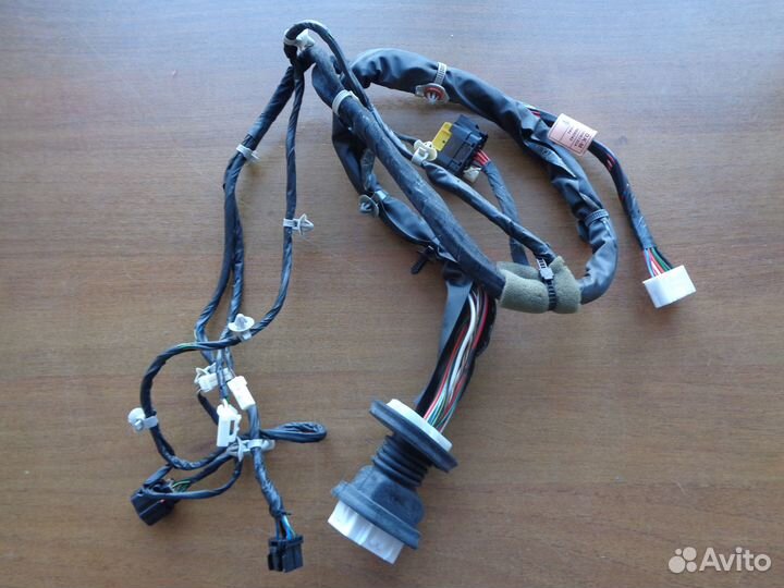 Жгут проводов передней левой двери SsangYong Kyron