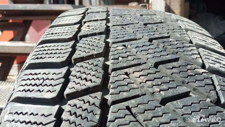 Continental ContiVikingContact 6 205/60 R16