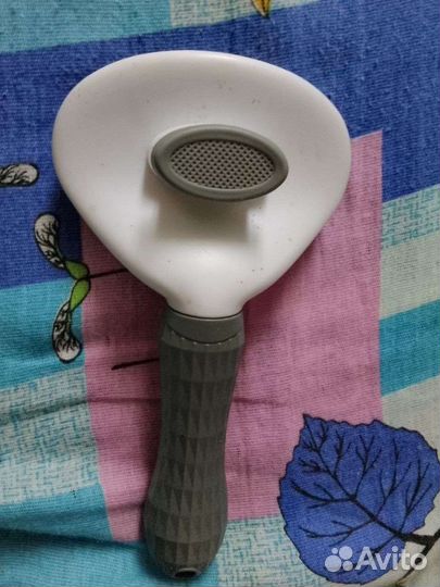 Щетка для шерсти