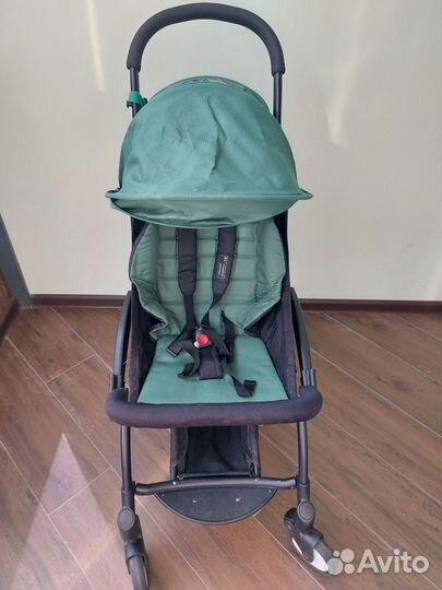 Коляска прогулочная Yoya
