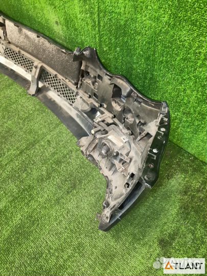 Бампер передний mercedes-benz C240