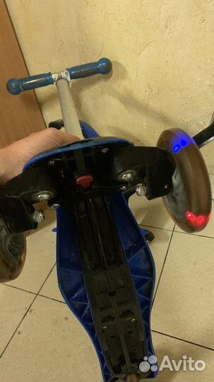 Самокат Globber Up детский с сиденьем и ручкой