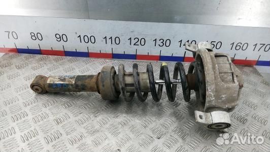 Стойка задняя правая audi Q7 (2AD01SK01)