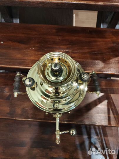 Самовар со звездой на дровах