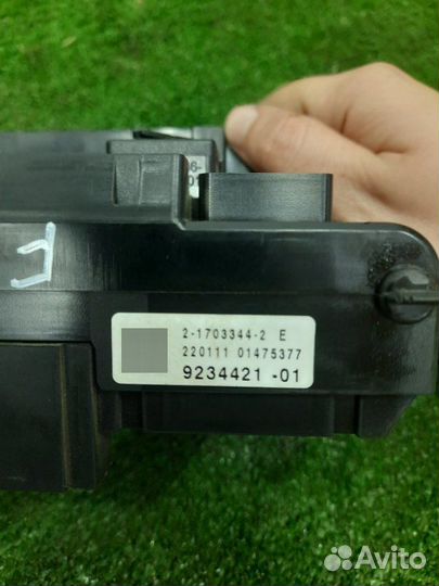 Блок предохранителей Bmw 523 F10 N52B25AF 2011