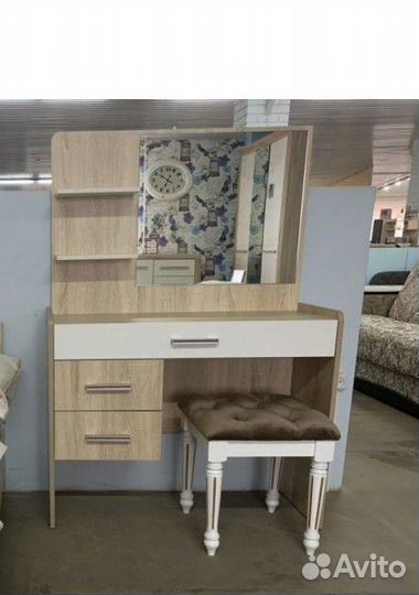 Стол туалетный Танго