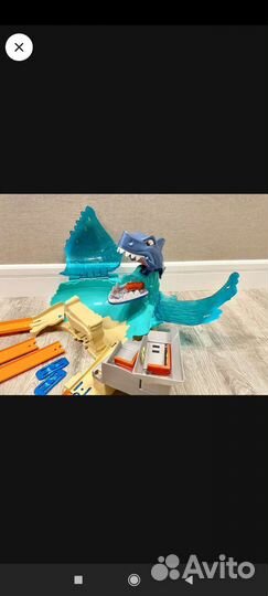 Трасса хот вилс акула