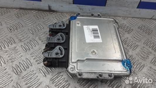 Блок управления двс nissan primastar X83 (93P13PC0