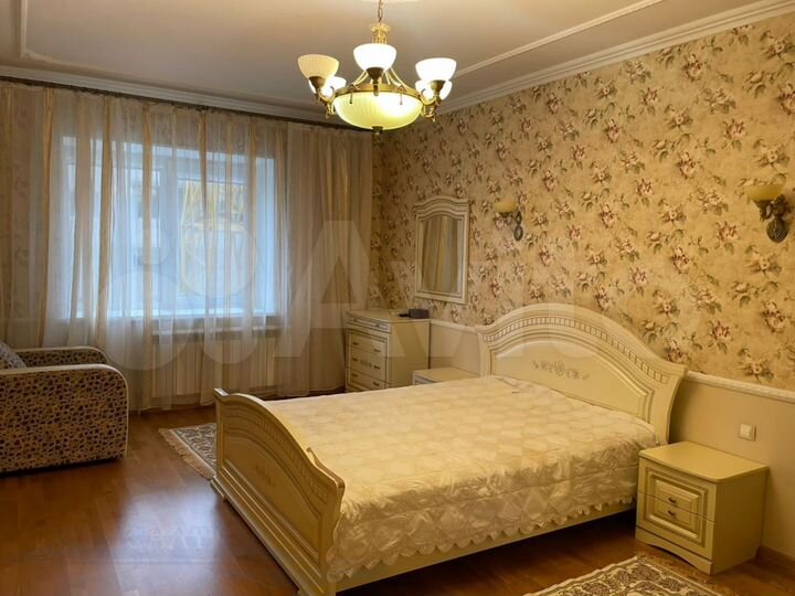 3-к. квартира, 132,5 м², 3/9 эт.