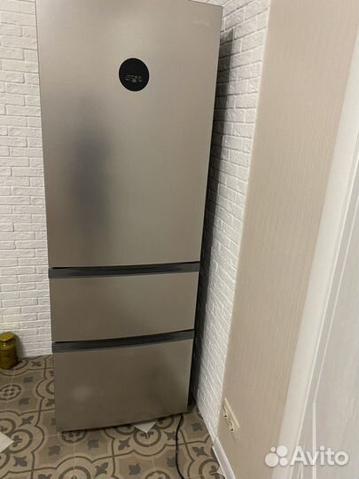 Холодильник новый