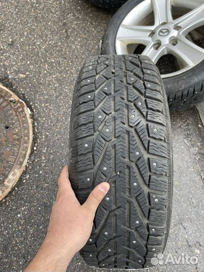 Kormoran Stud 2 205/55 R16 50B