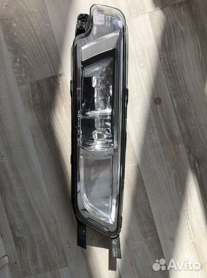 Фара птф правая Volkswagen Passat B8