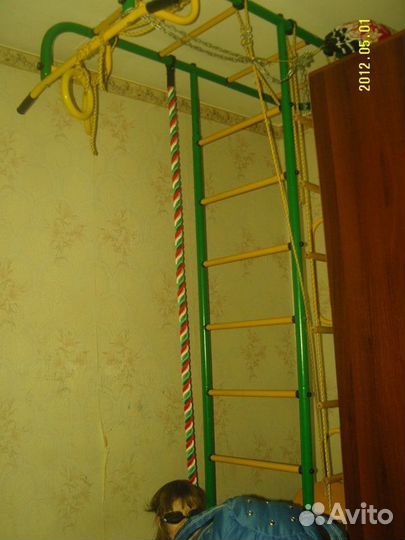 Детская спортивная стенка