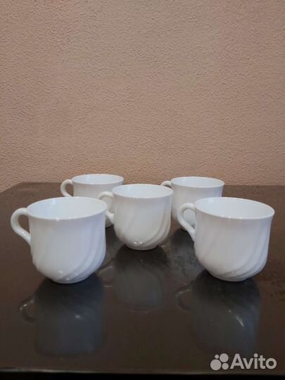 Чашечки белые. Фарфор. Новые