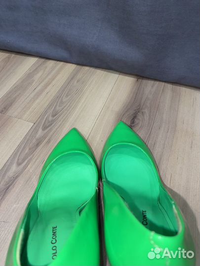 Туфли женские 37 размер на высоком каблуке шпилька