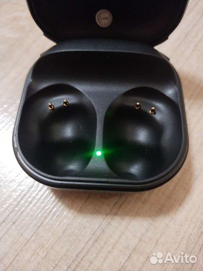 Чехол (зарядный кейс ) Samsung