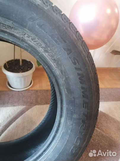 Pirelli Ice Asimmetrico 235/65 R17